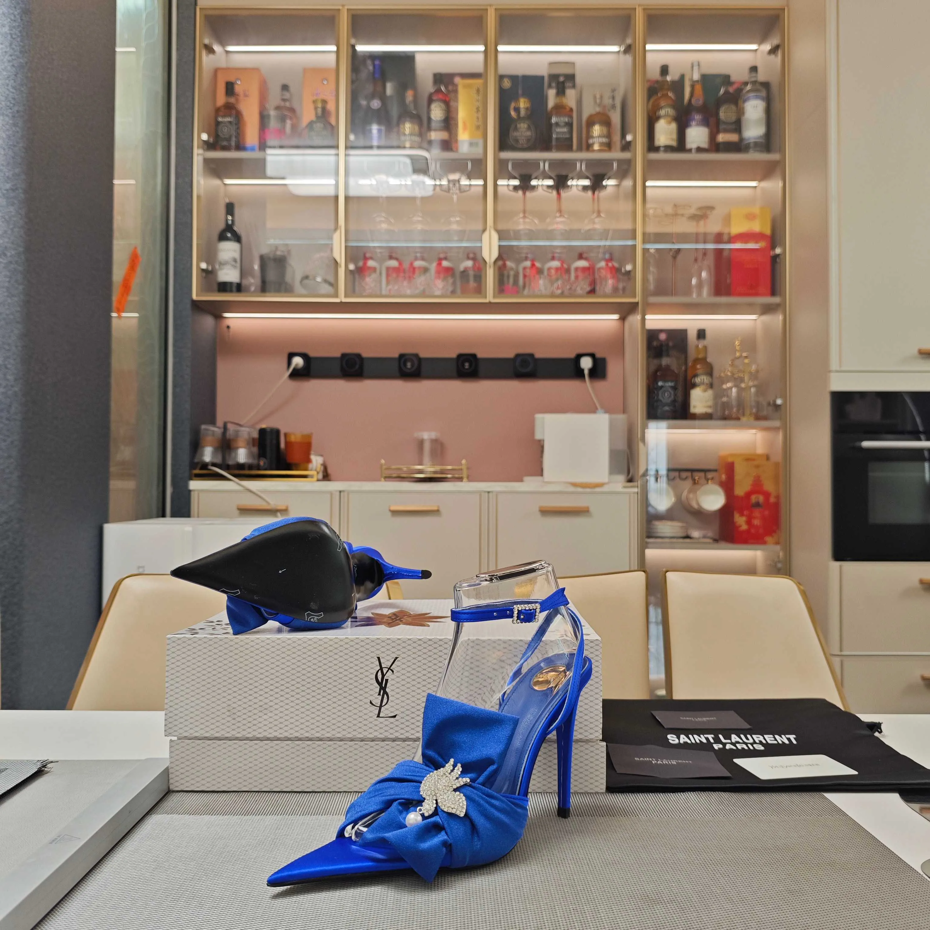 Босоножки Женские Saint Laurent 11490773