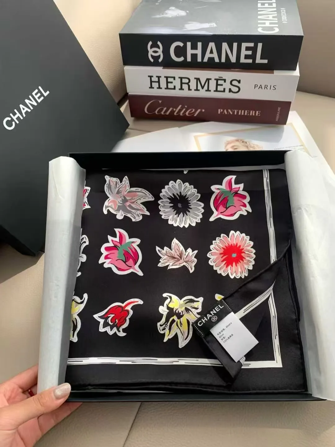 Платки Chanel 18222539