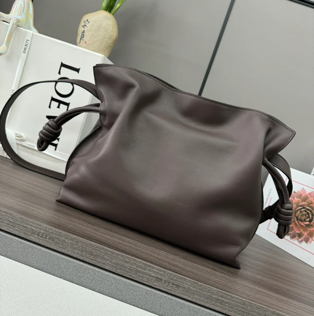 Классические Сумки Женские Loewe 13401787