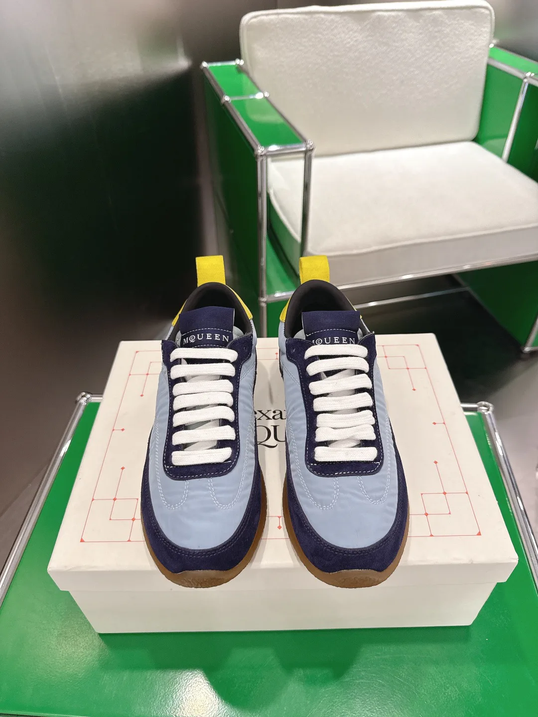 Кроссовки Женские Alexander Mcqueen 809167