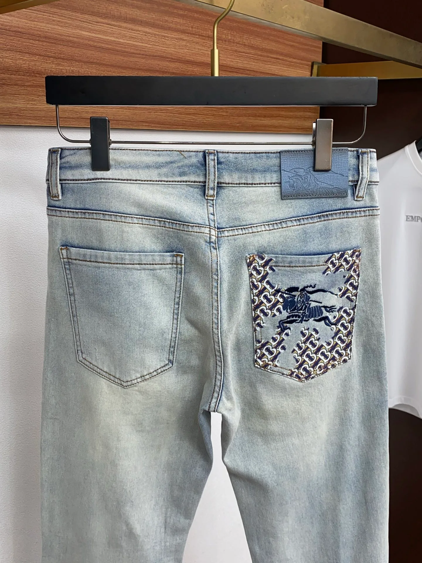 Джинсы Мужские Burberry 11684053