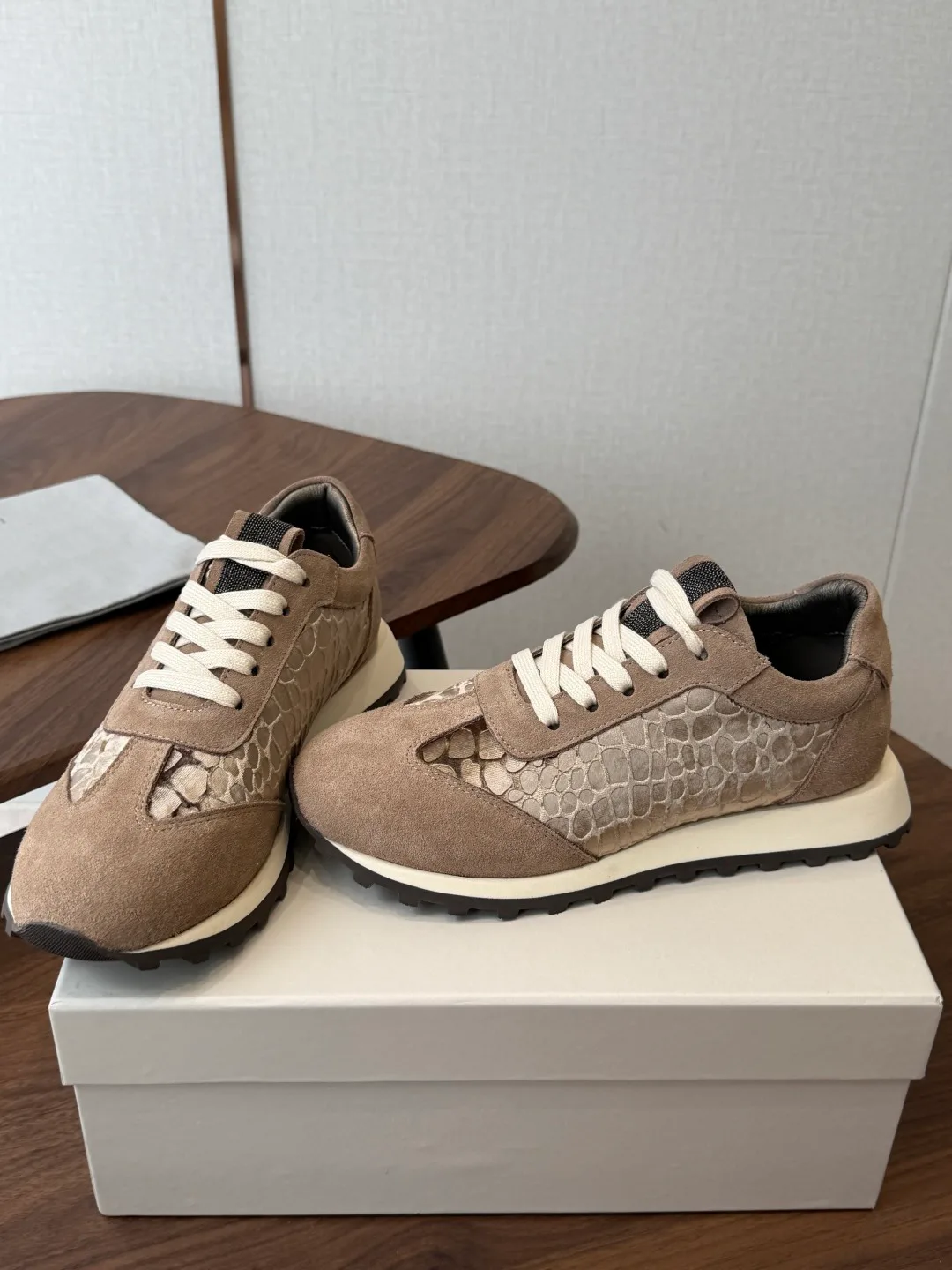 Кроссовки Женские Brunello Cucinelli 17461328