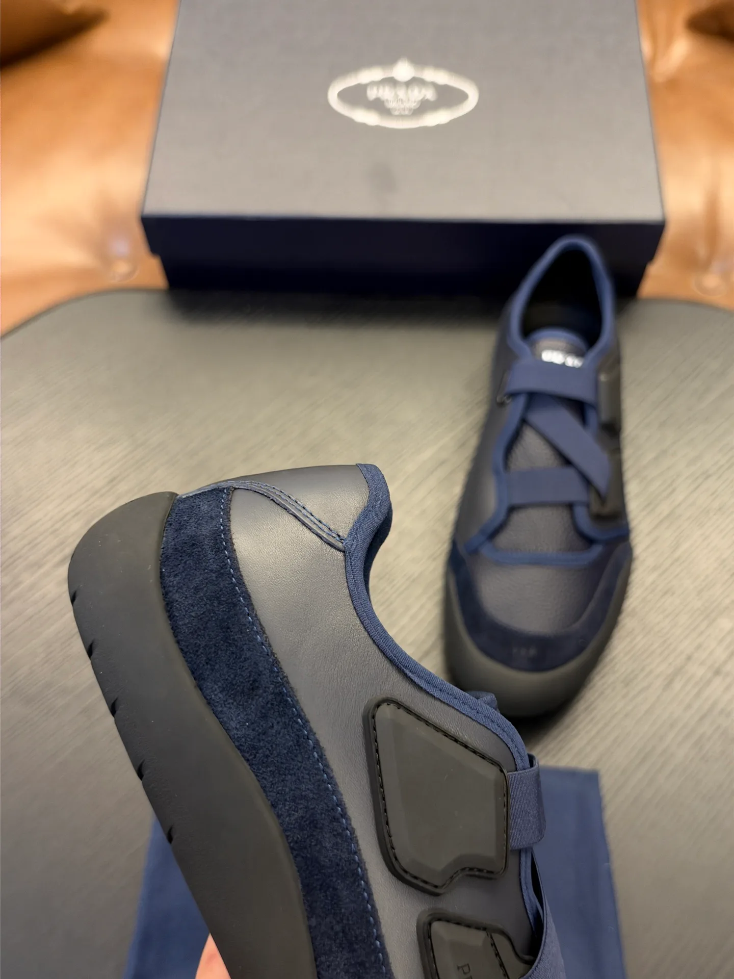 Кроссовки Мужские Prada 19700014