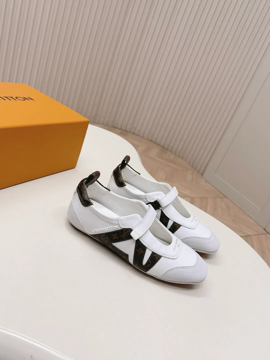 Балетки Женские Louis Vuitton 11554401