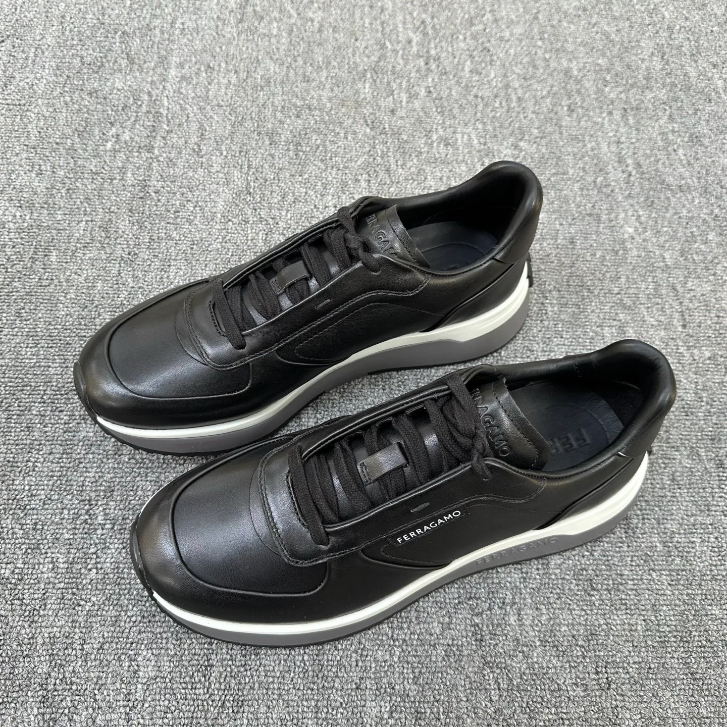 Кроссовки Мужские Salvatore Ferragamo 18075952