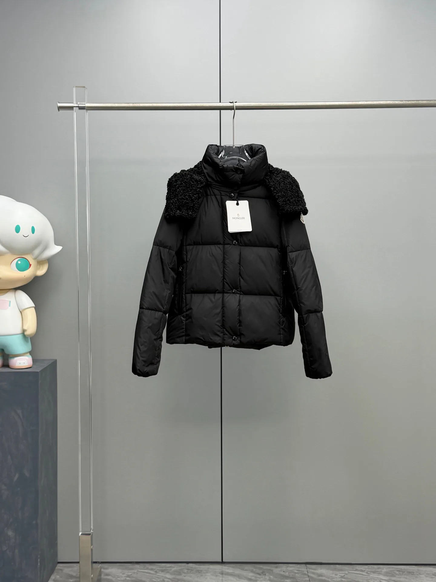 Куртки И Пуховики Женские Moncler 20137739