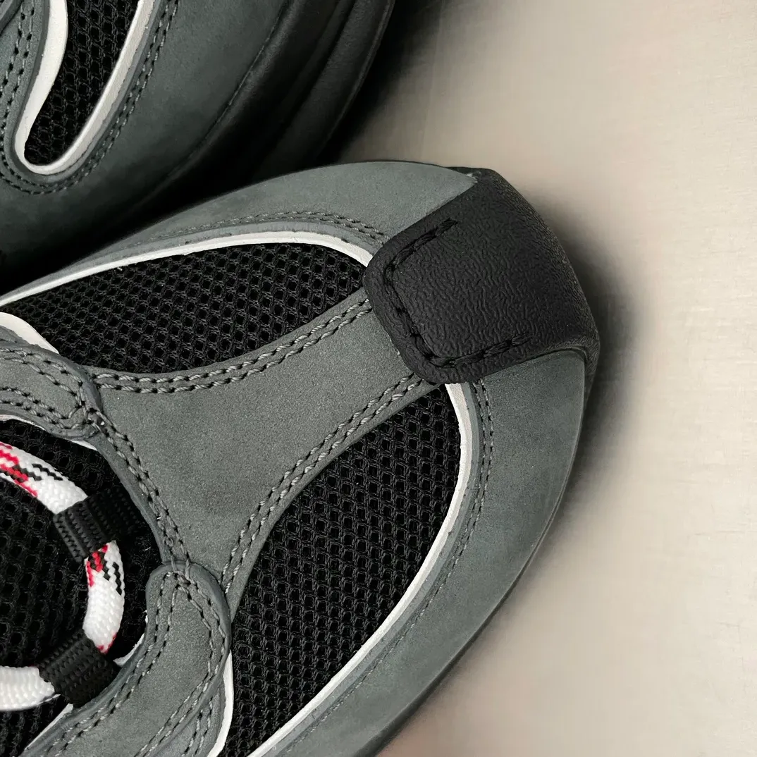 Кроссовки Женские Gucci 573251