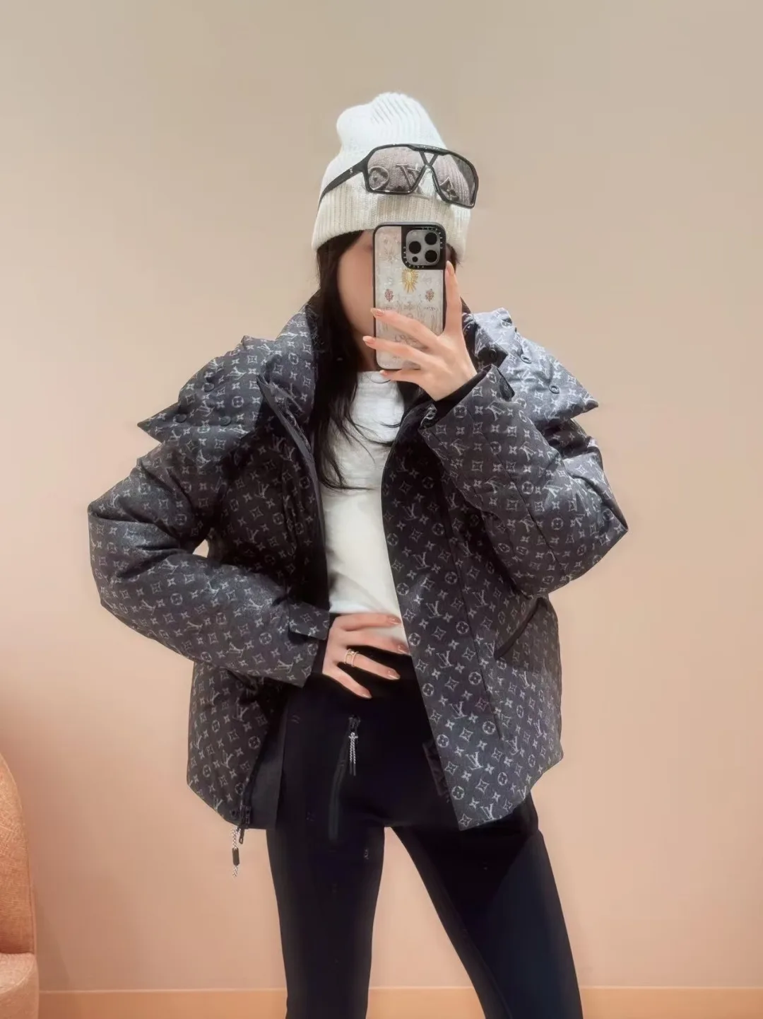Куртки И Пуховики Женские Louis Vuitton 17959962