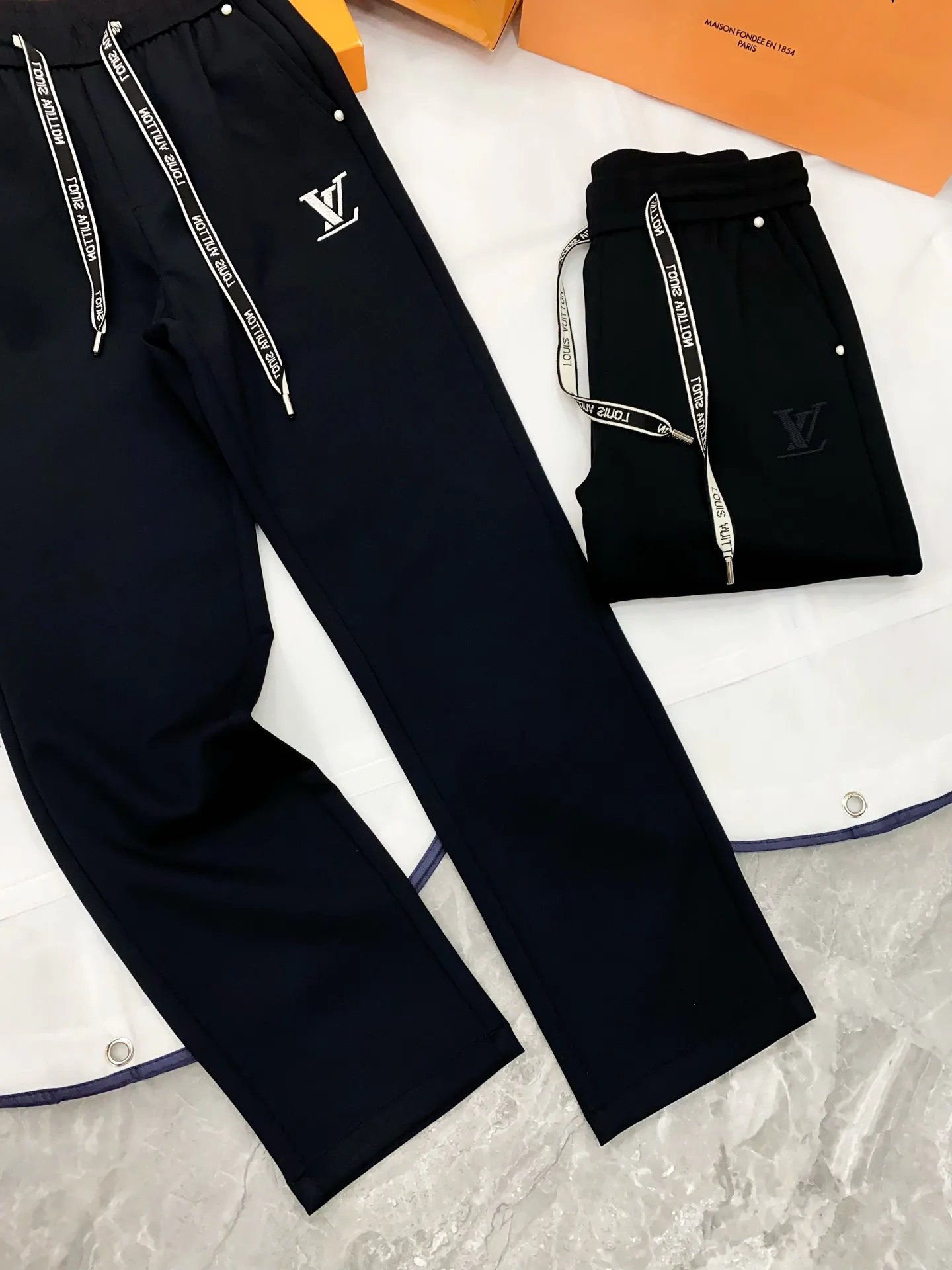 Брюки Мужские Louis Vuitton 9861764