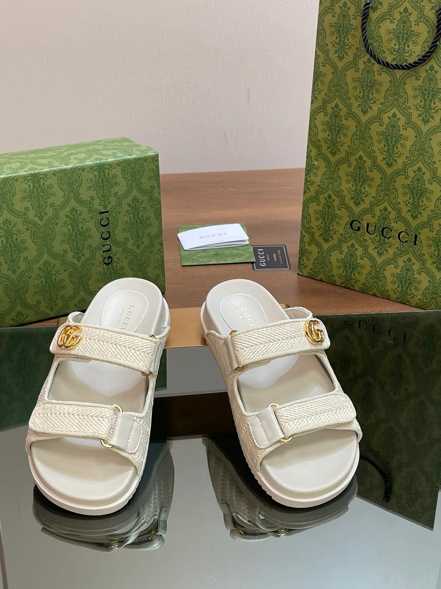 Шлепанцы Женские Gucci 21082