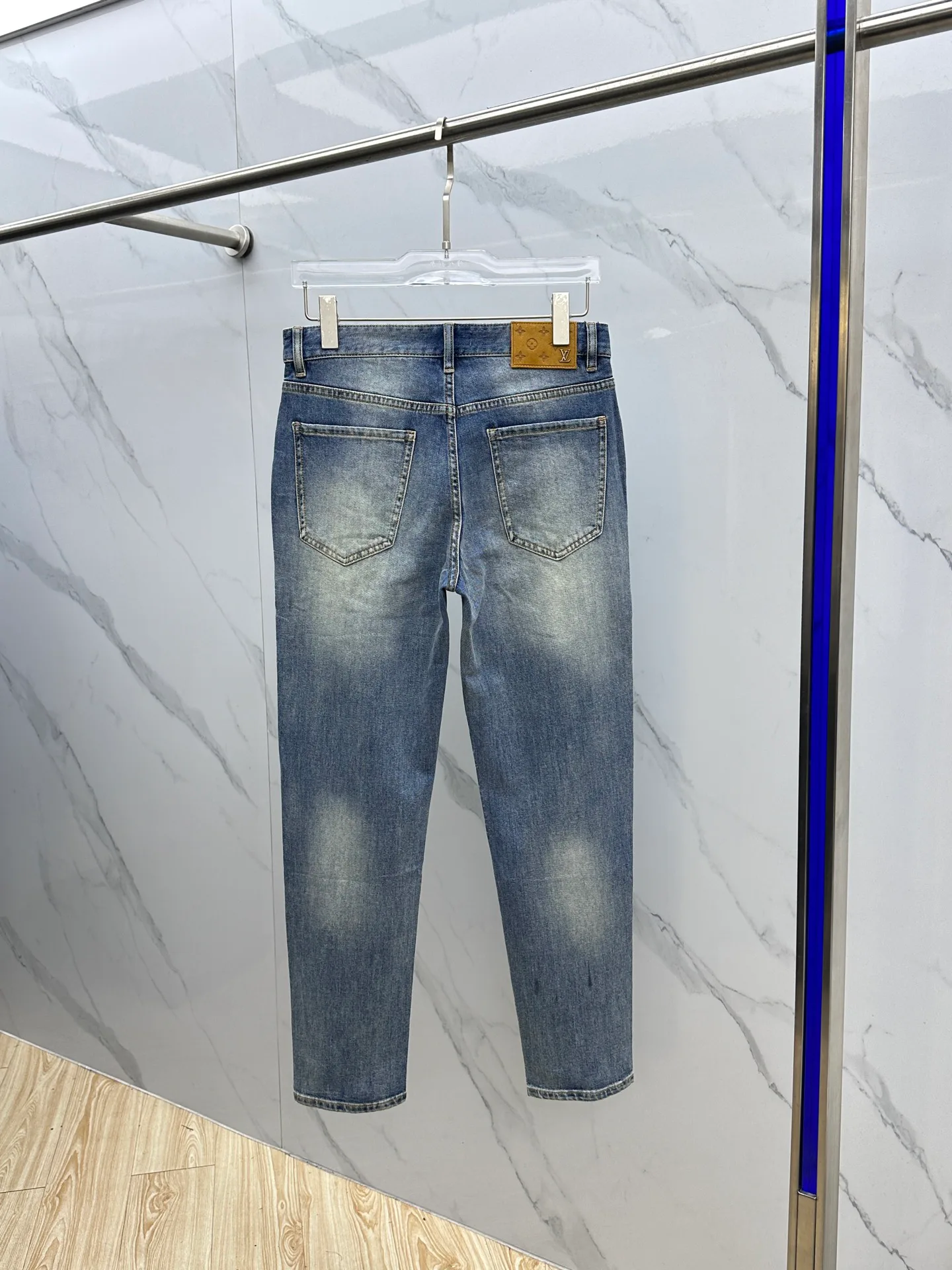 Джинсы Женские Louis Vuitton 668940