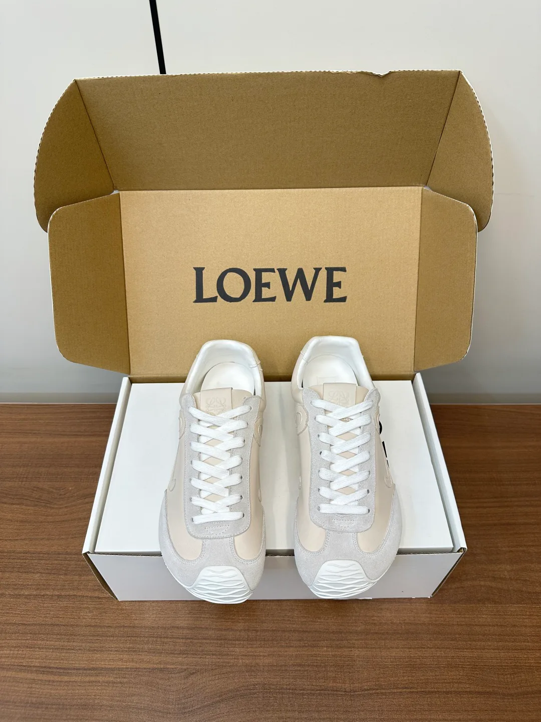 Кроссовки Женские Loewe 33131