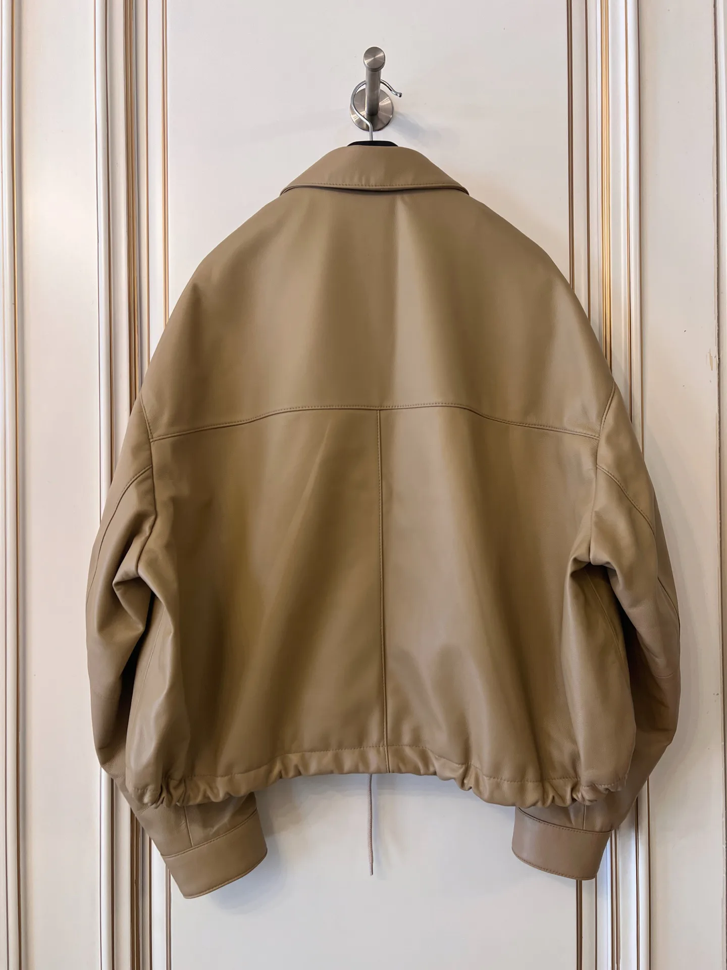 Кожаные Куртки И Дублёнки Женские Prada 11686142