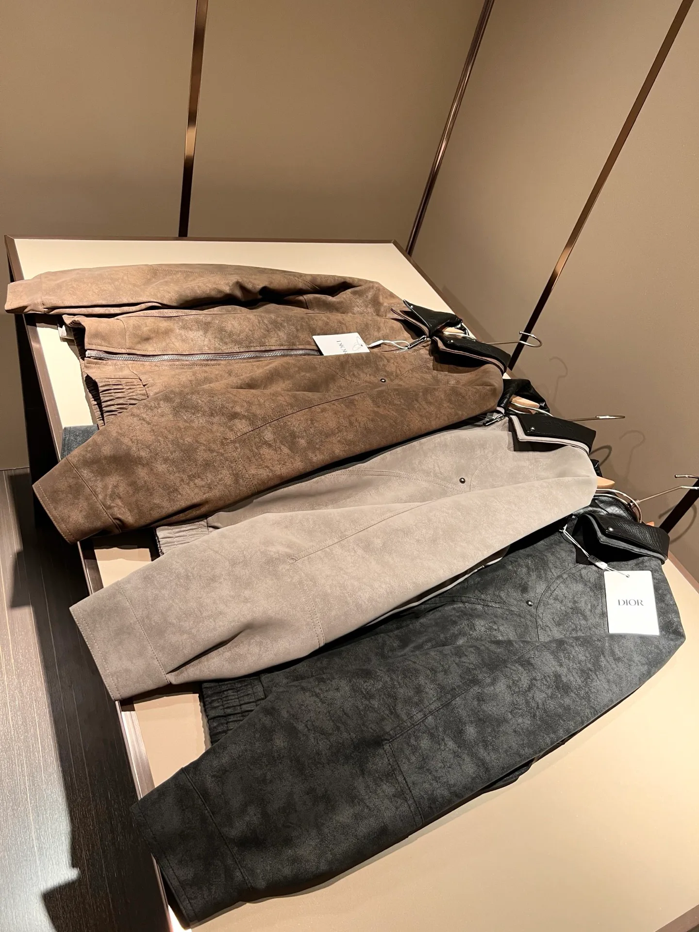 Кожаные Куртки И Дублёнки Мужские Christian Dior 1012328