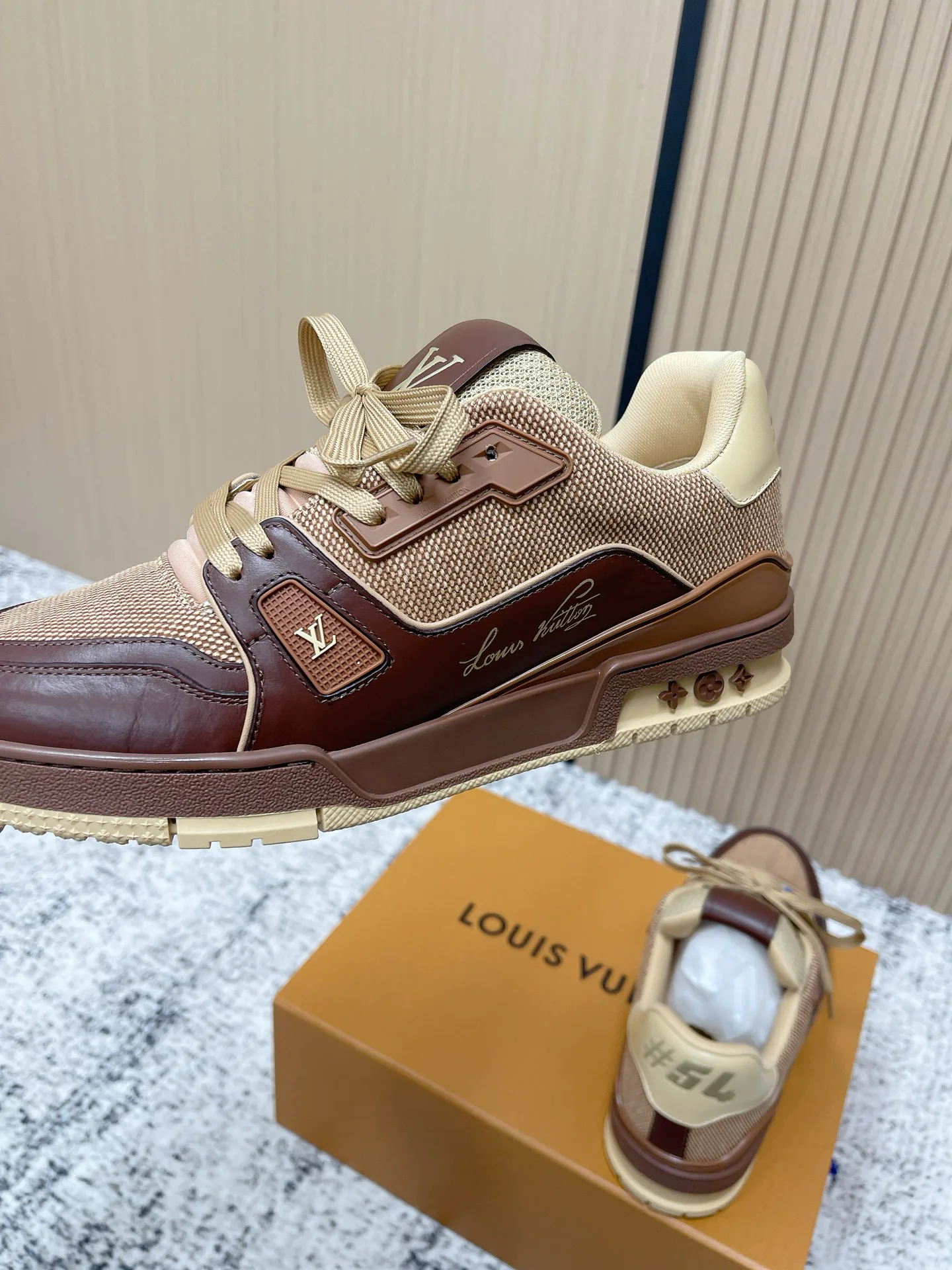 Кроссовки Женские Louis Vuitton 812184