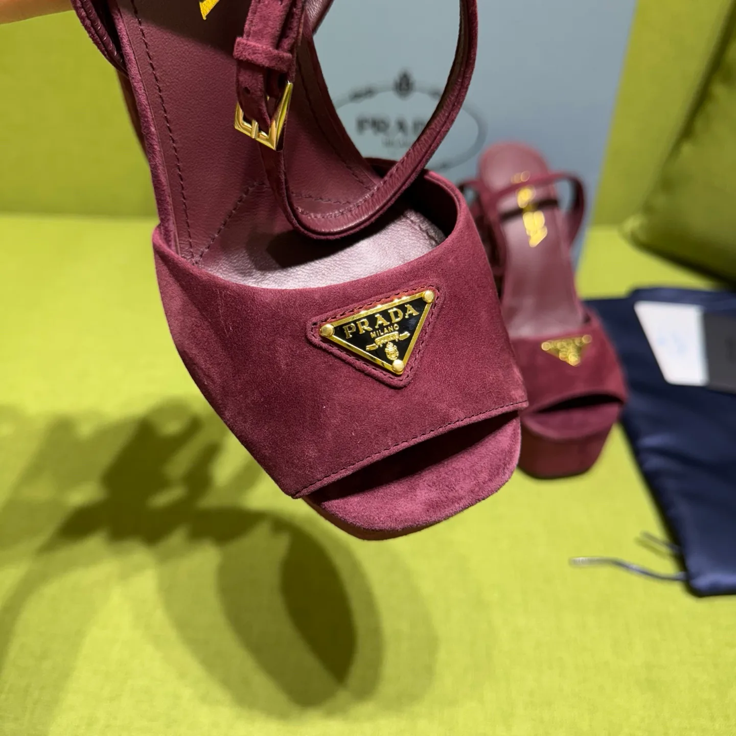 Босоножки Женские Prada 10481121