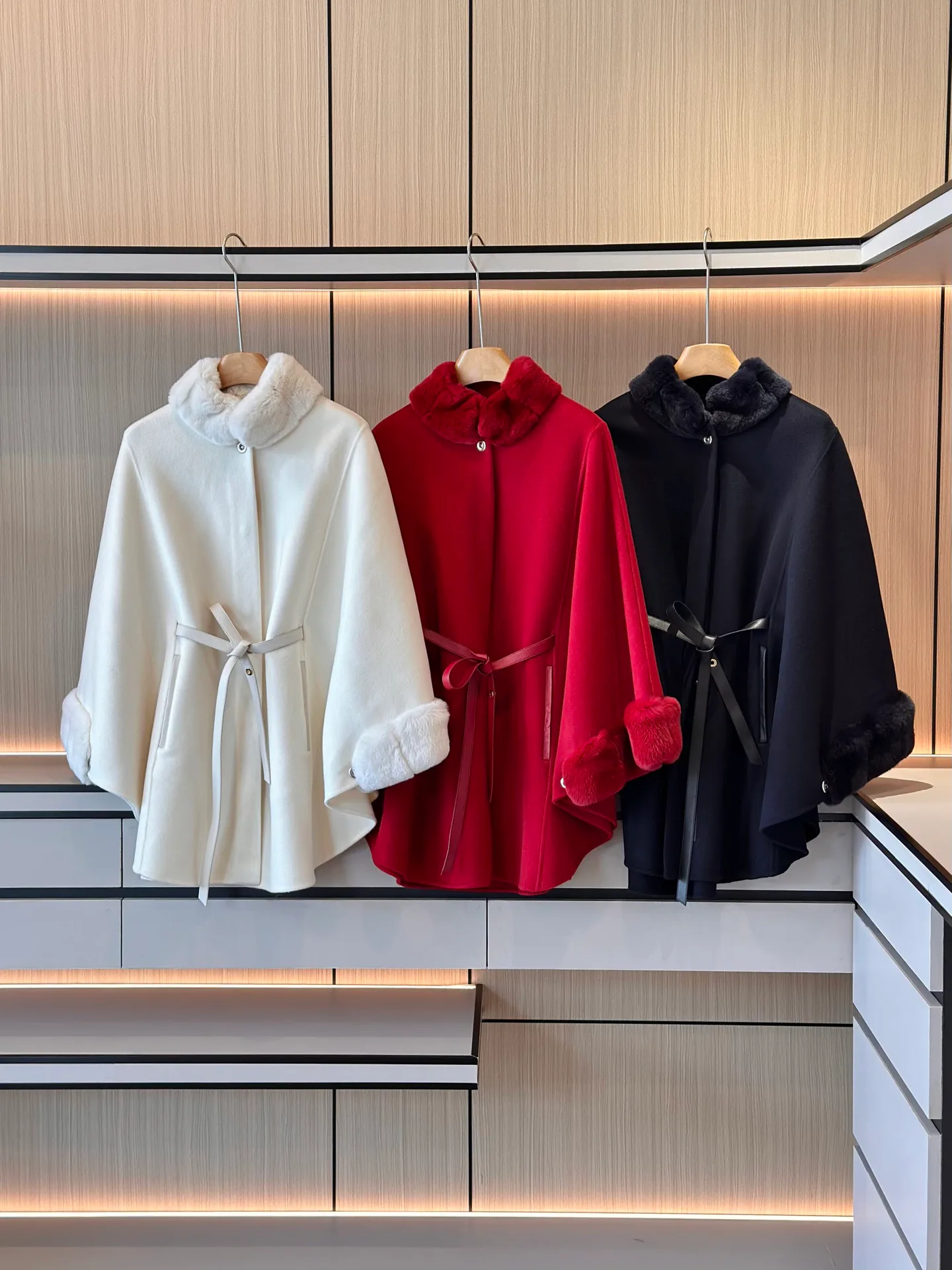 Пальто Женские Loro Piana 18706878