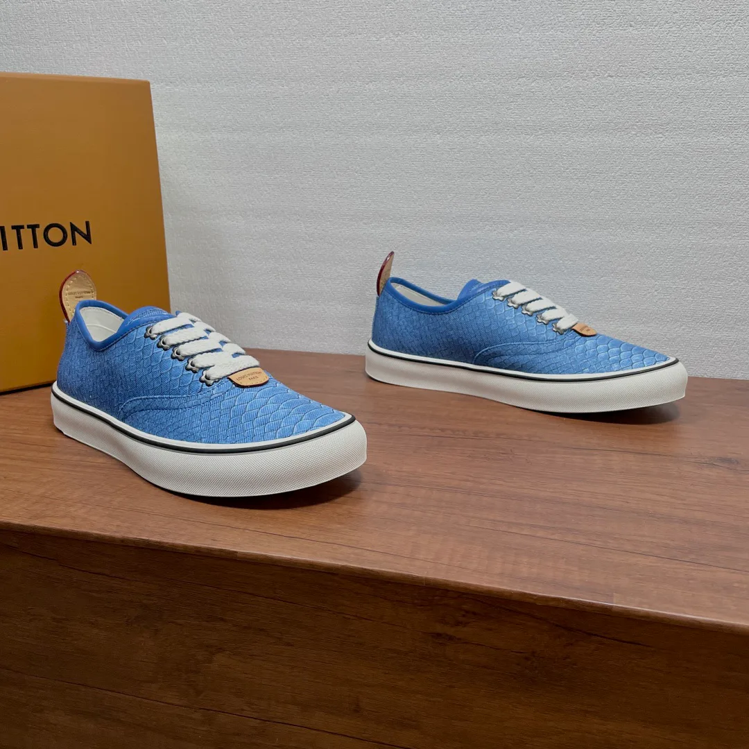 Кроссовки Мужские Louis Vuitton 18707743