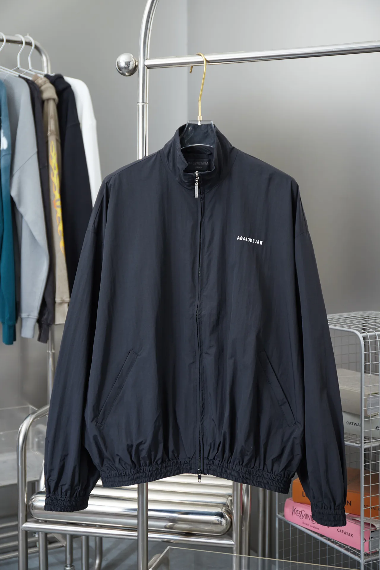 Куртки Женские Balenciaga Куртки Женские Balenciaga