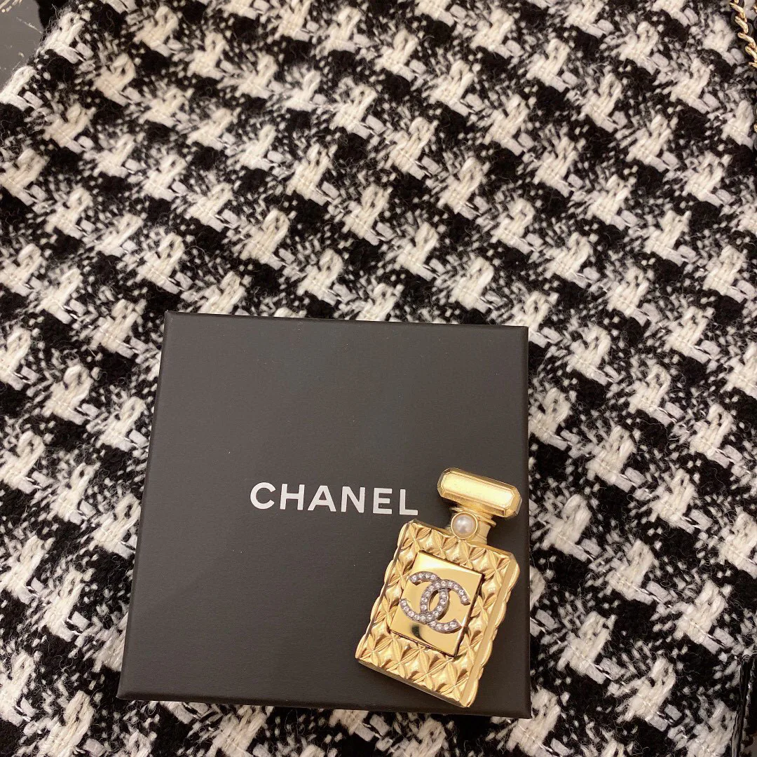 Платки Chanel 1861346