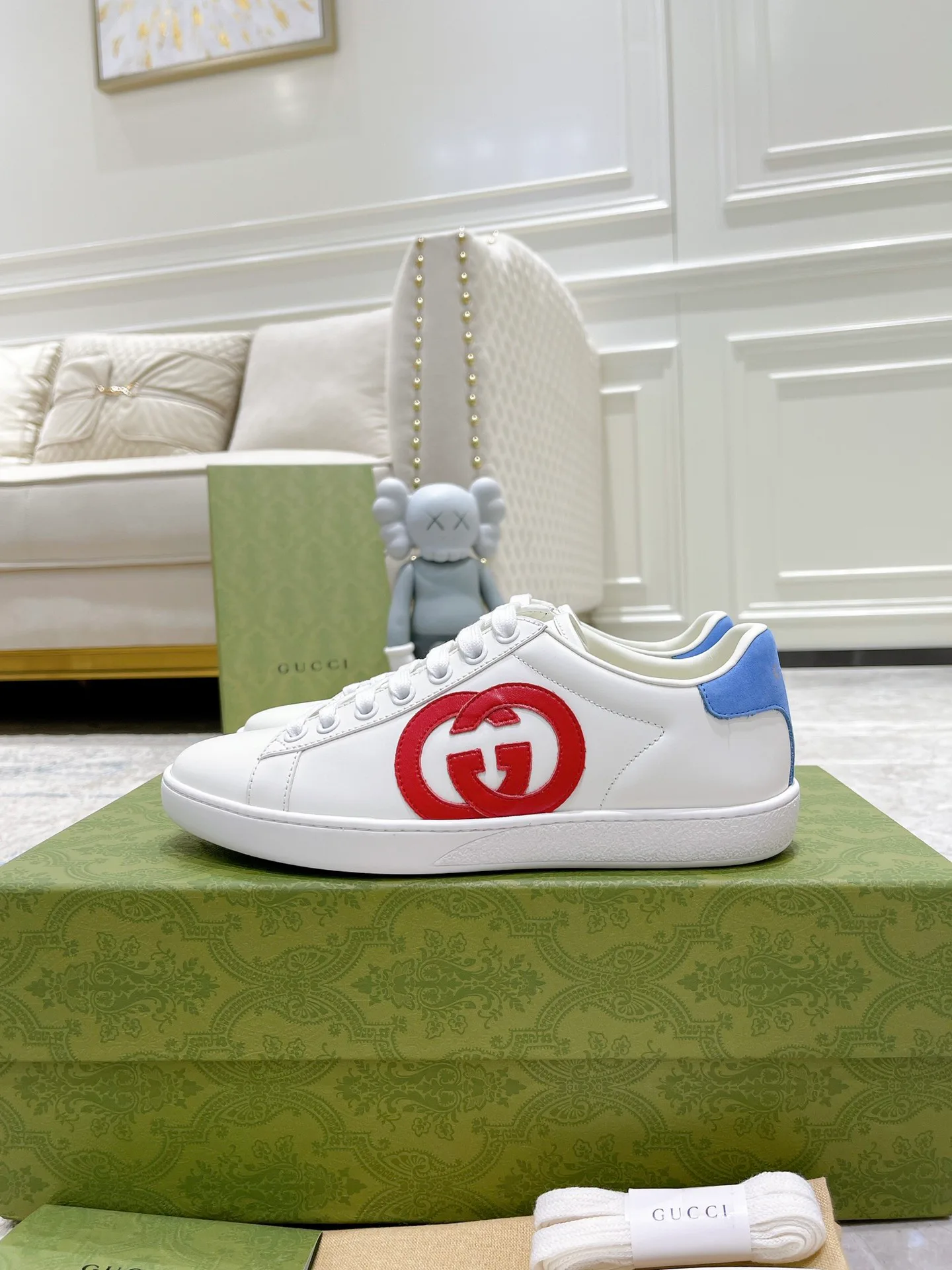 Кроссовки Женские Gucci 17620426