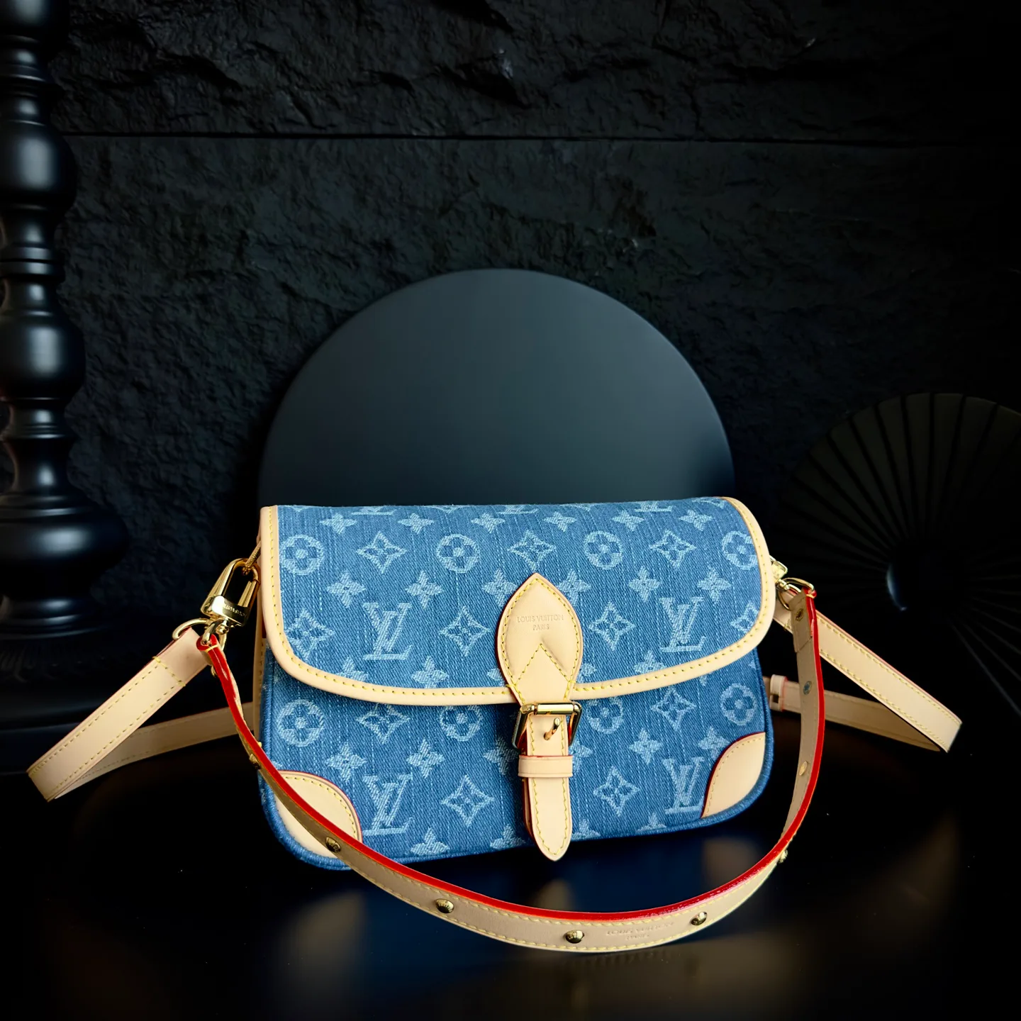 Классические Сумки Женские Louis Vuitton 13394411