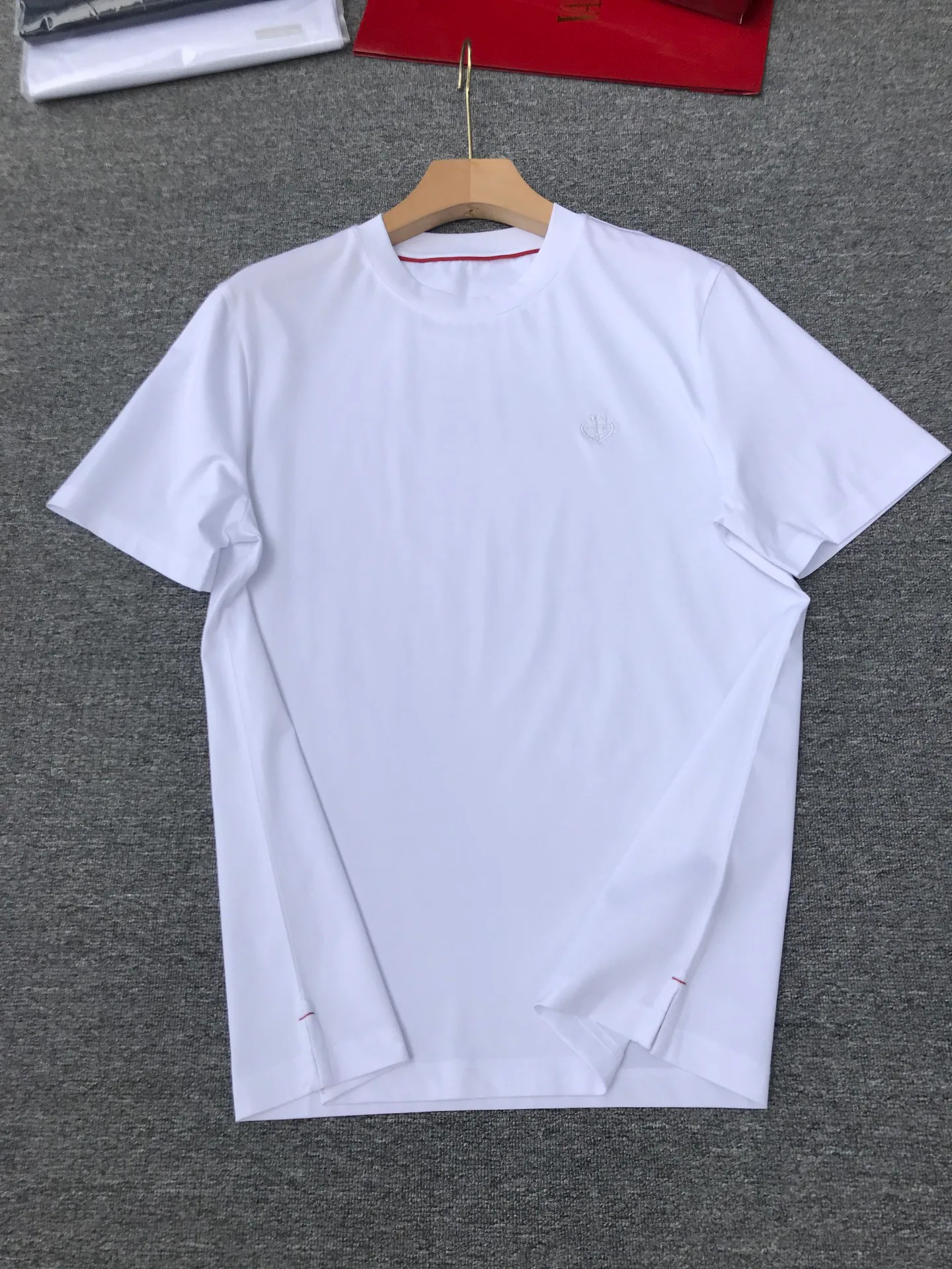 Футболки Женские Brunello Cucinelli 16181