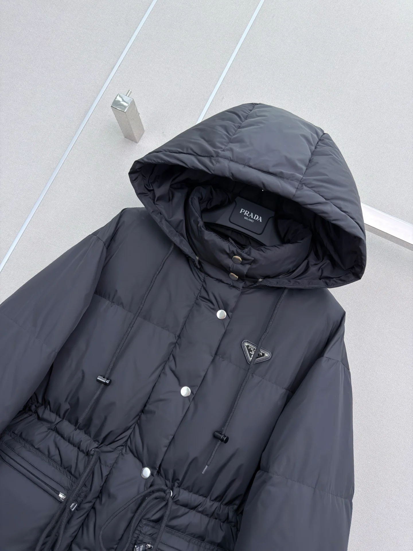 Куртки И Пуховики Женские Prada 18348171