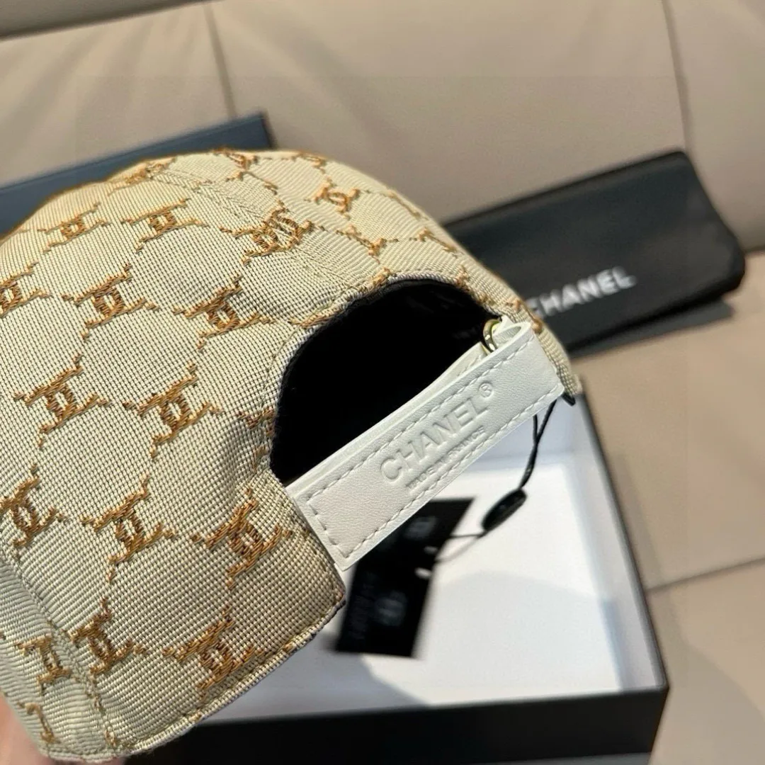 Головные Уборы Chanel 11362259