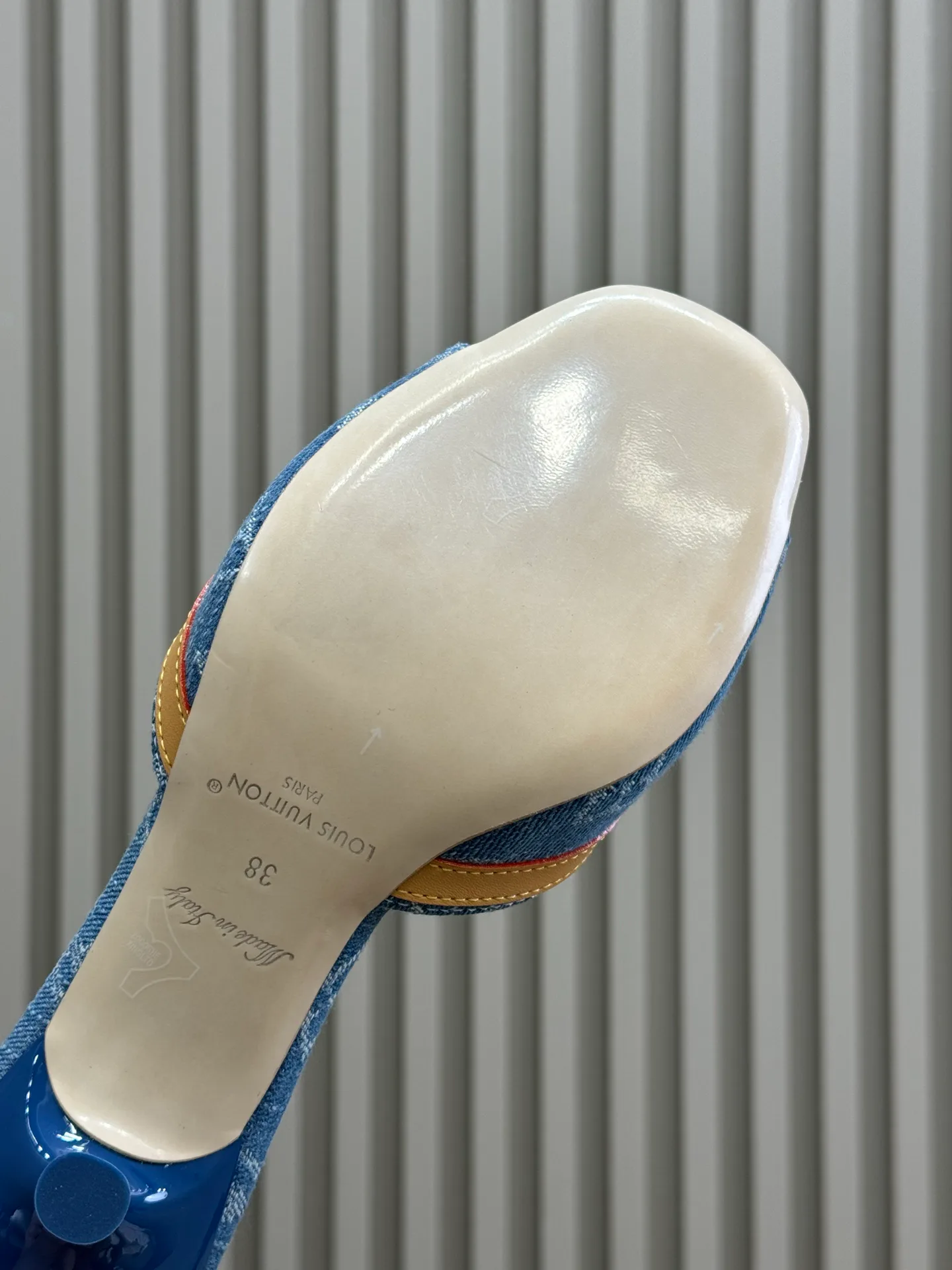 Босоножки Женские Louis Vuitton 23647