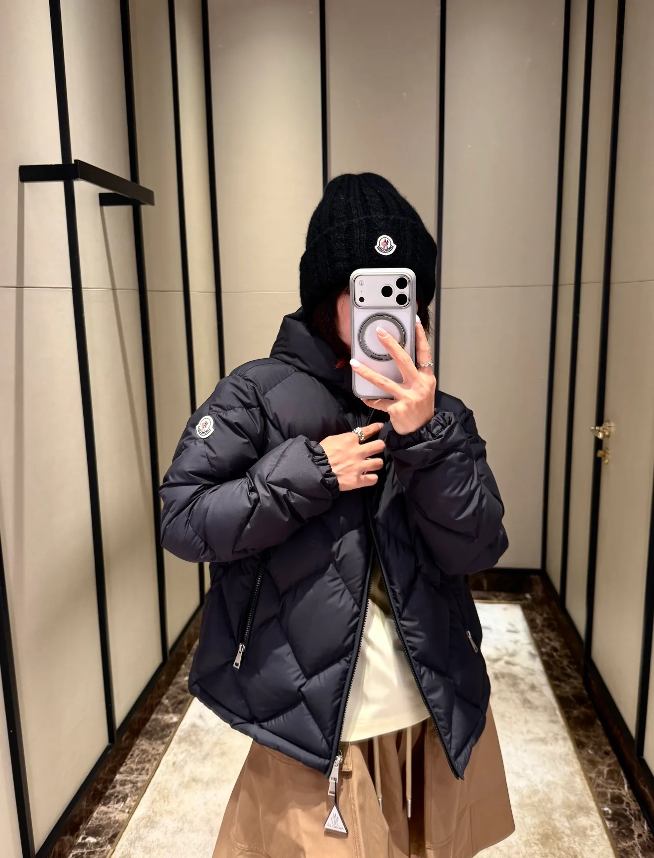 Куртки И Пуховики Женские Moncler 18713371