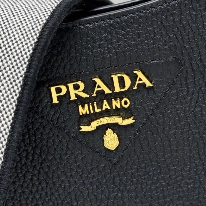 Сумки На Ремне Женские Prada 13332194