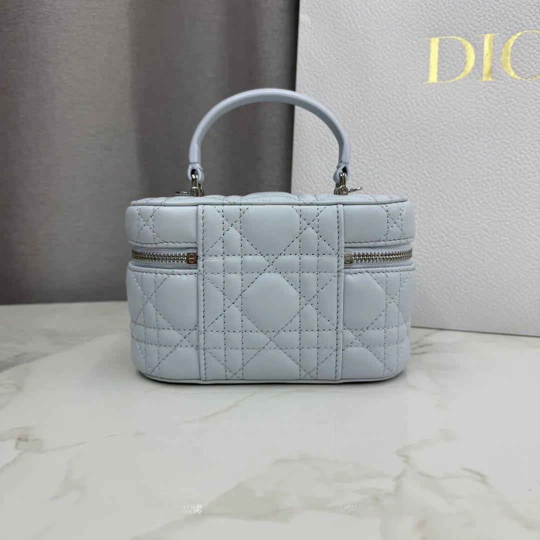 Классические Сумки Женские Christian Dior 11905725