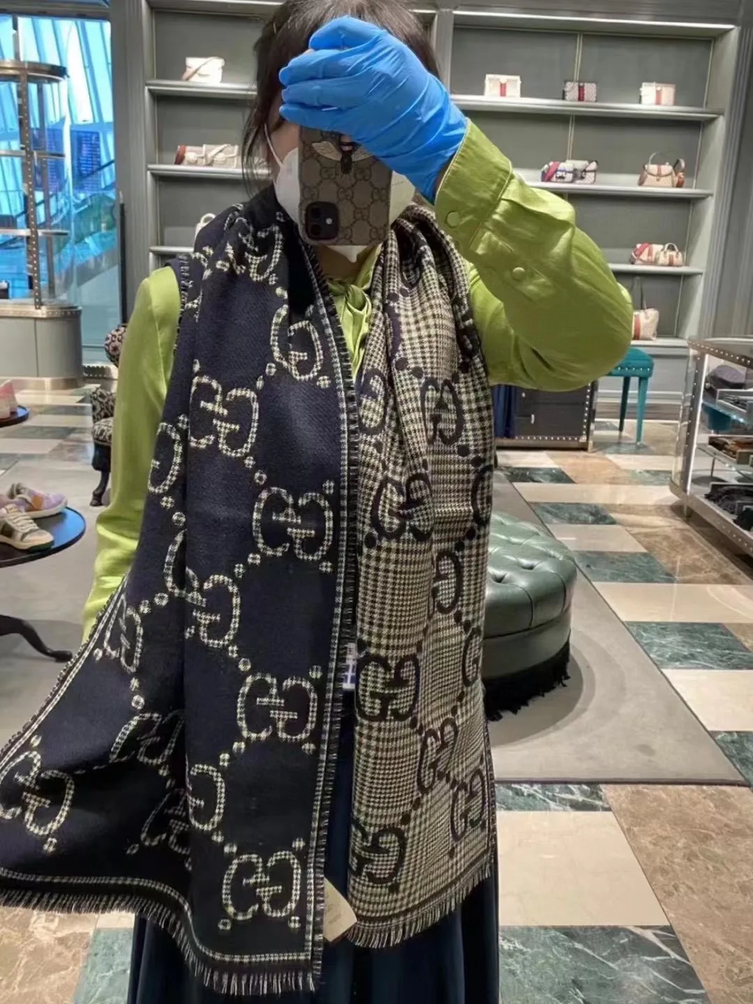 Шарфы Gucci 832131