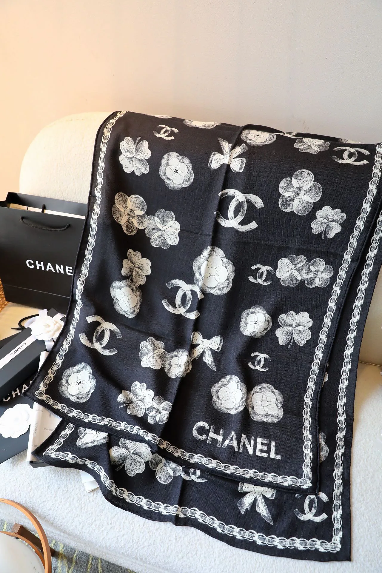 Шарфы Chanel 11631791