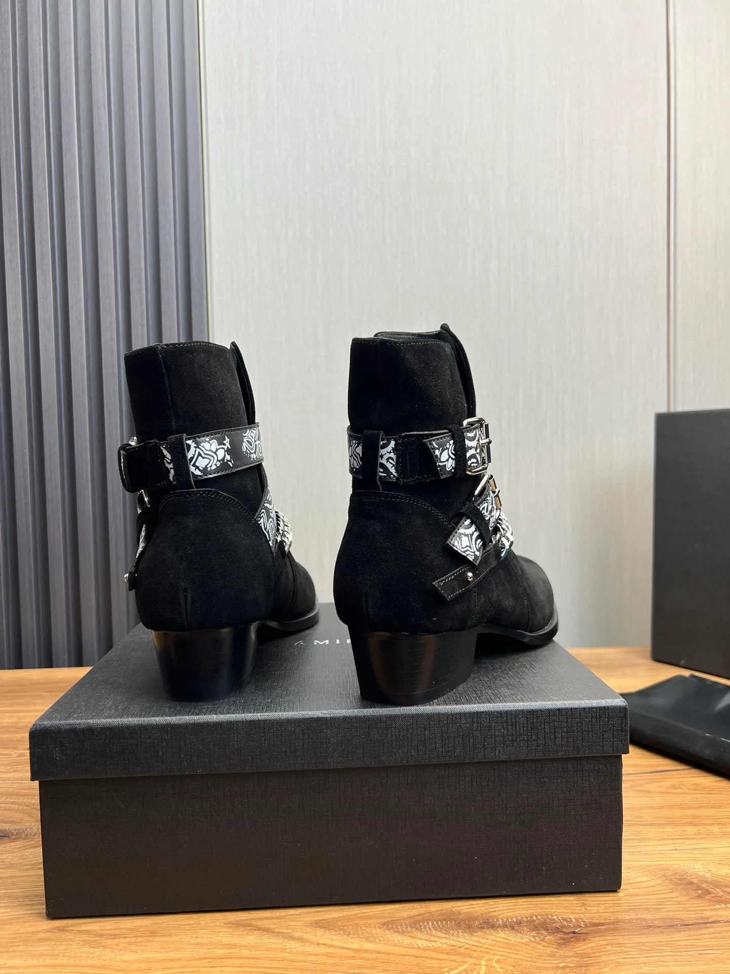 Ботинки Мужские Saint Laurent 1261435