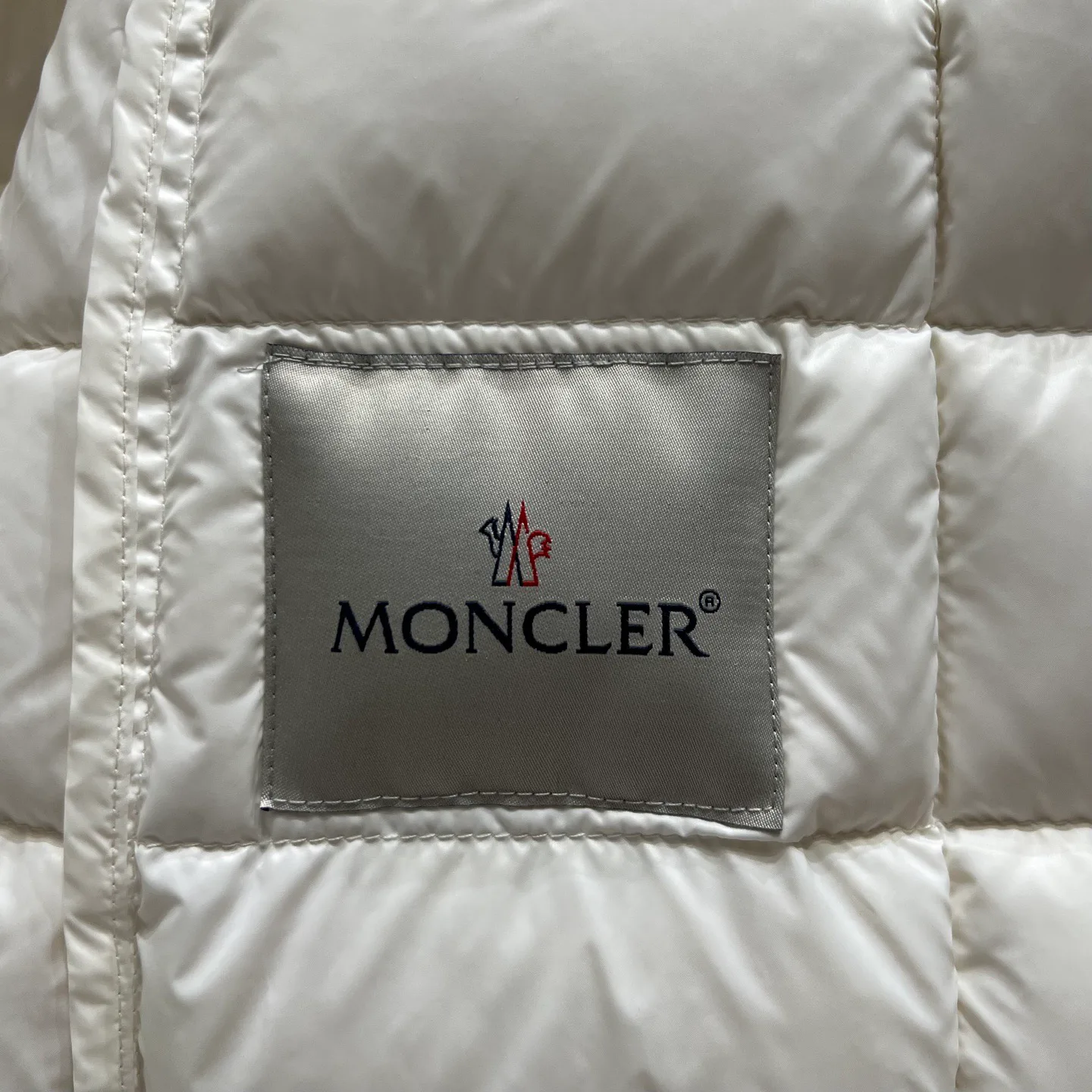 Куртки И Пуховики Женские Moncler 18328164