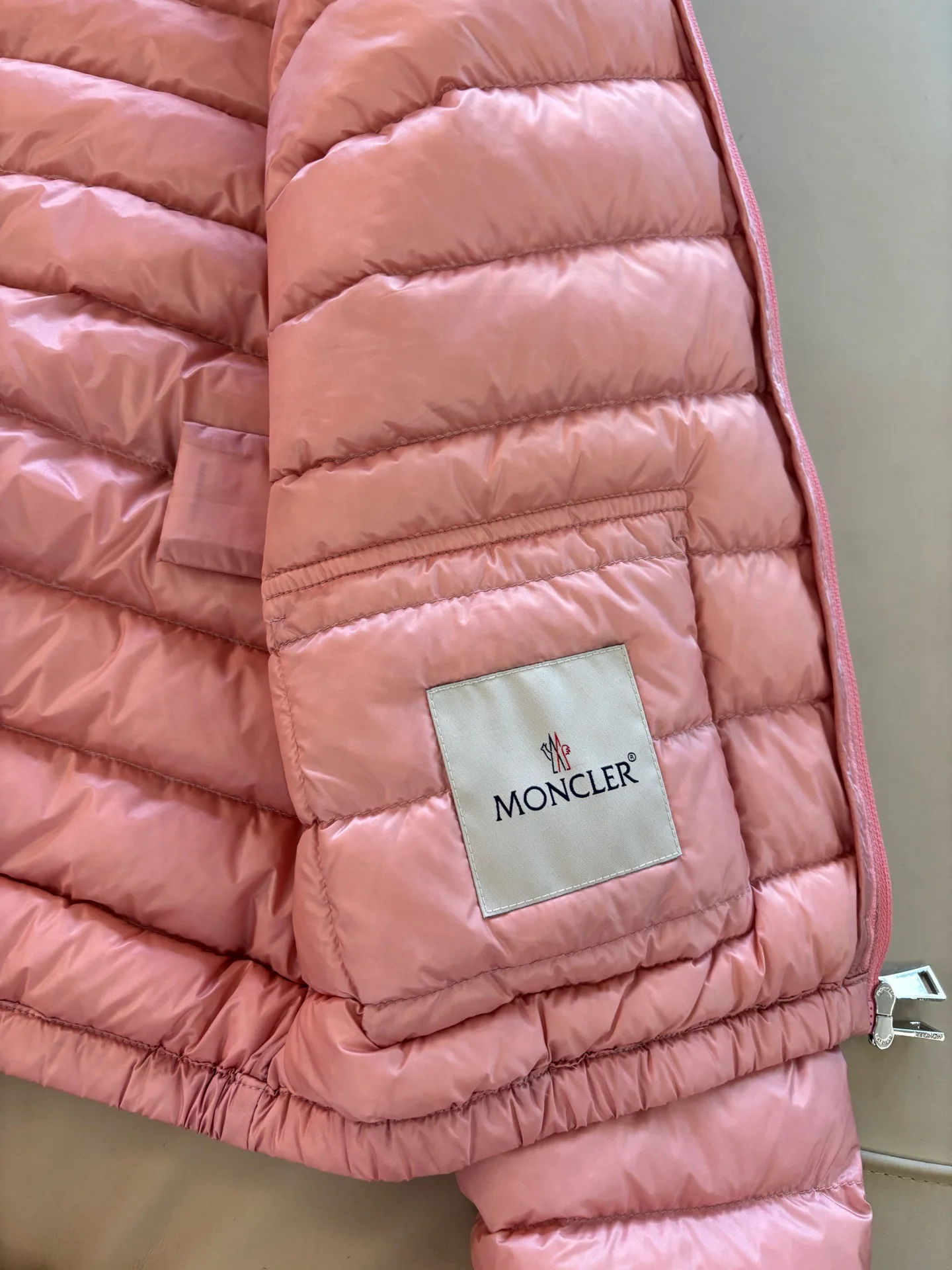 Куртки И Пуховики Женские Moncler 17973764