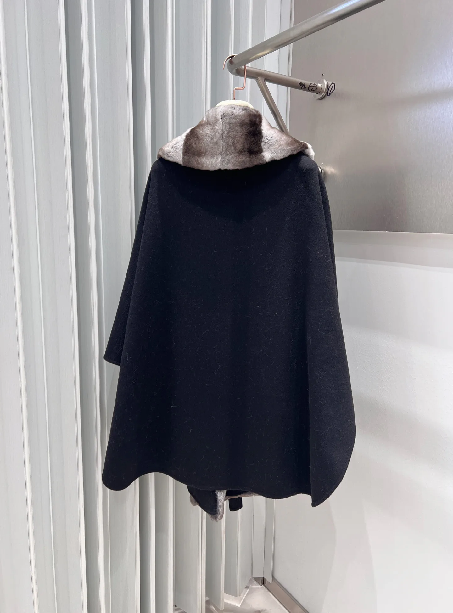 Пальто Женские Loro Piana 18734827