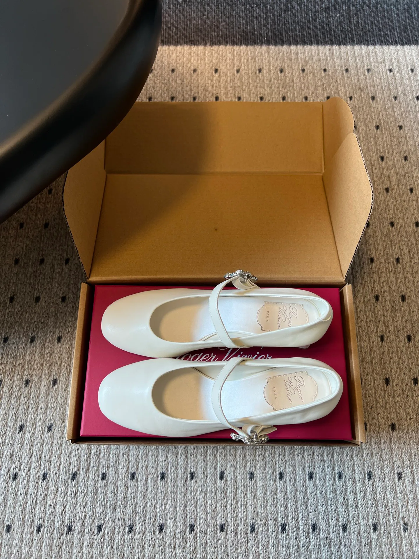 Туфли Женские Roger Vivier 17860671