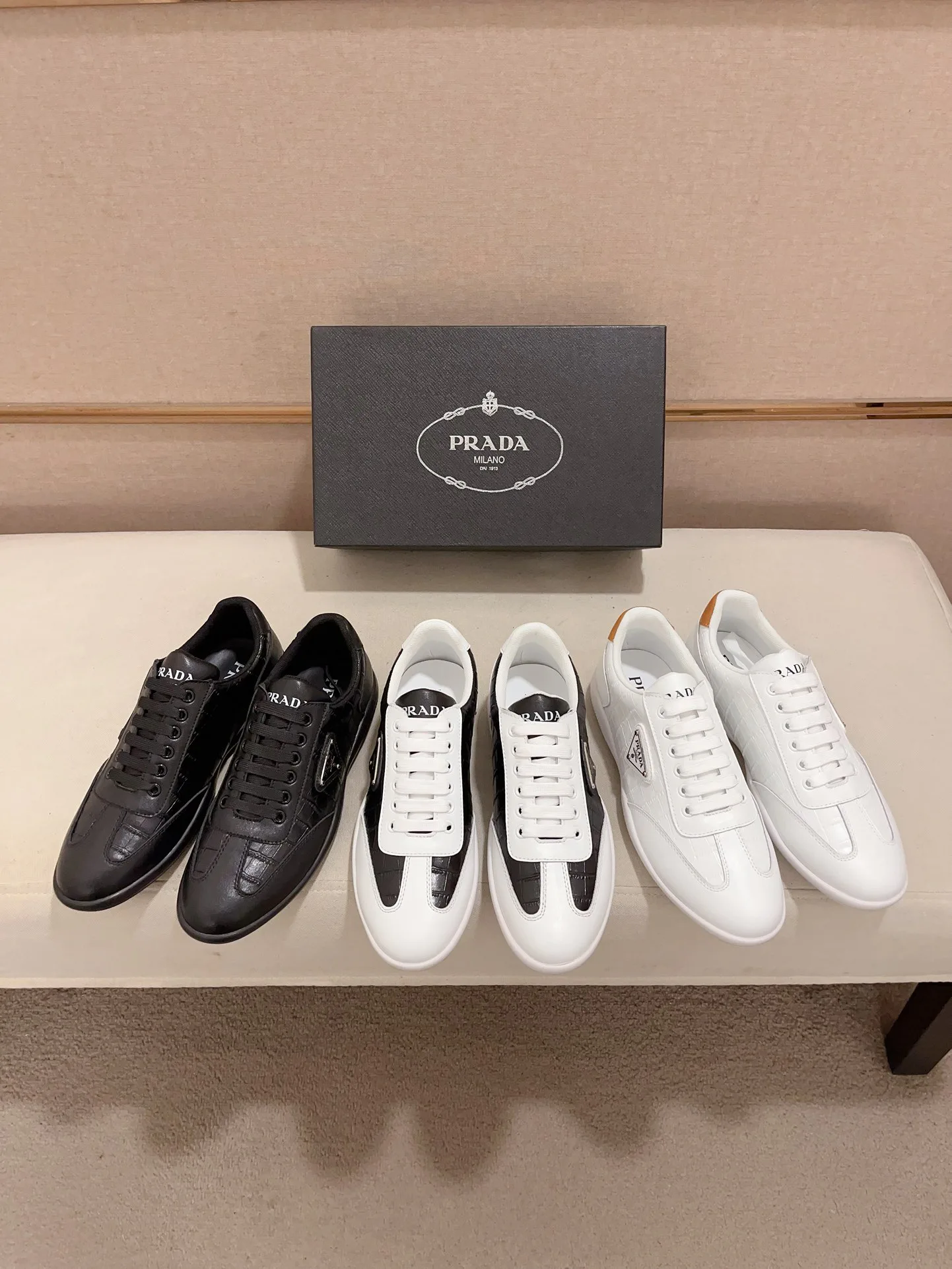 Кроссовки Мужские Prada 1062376