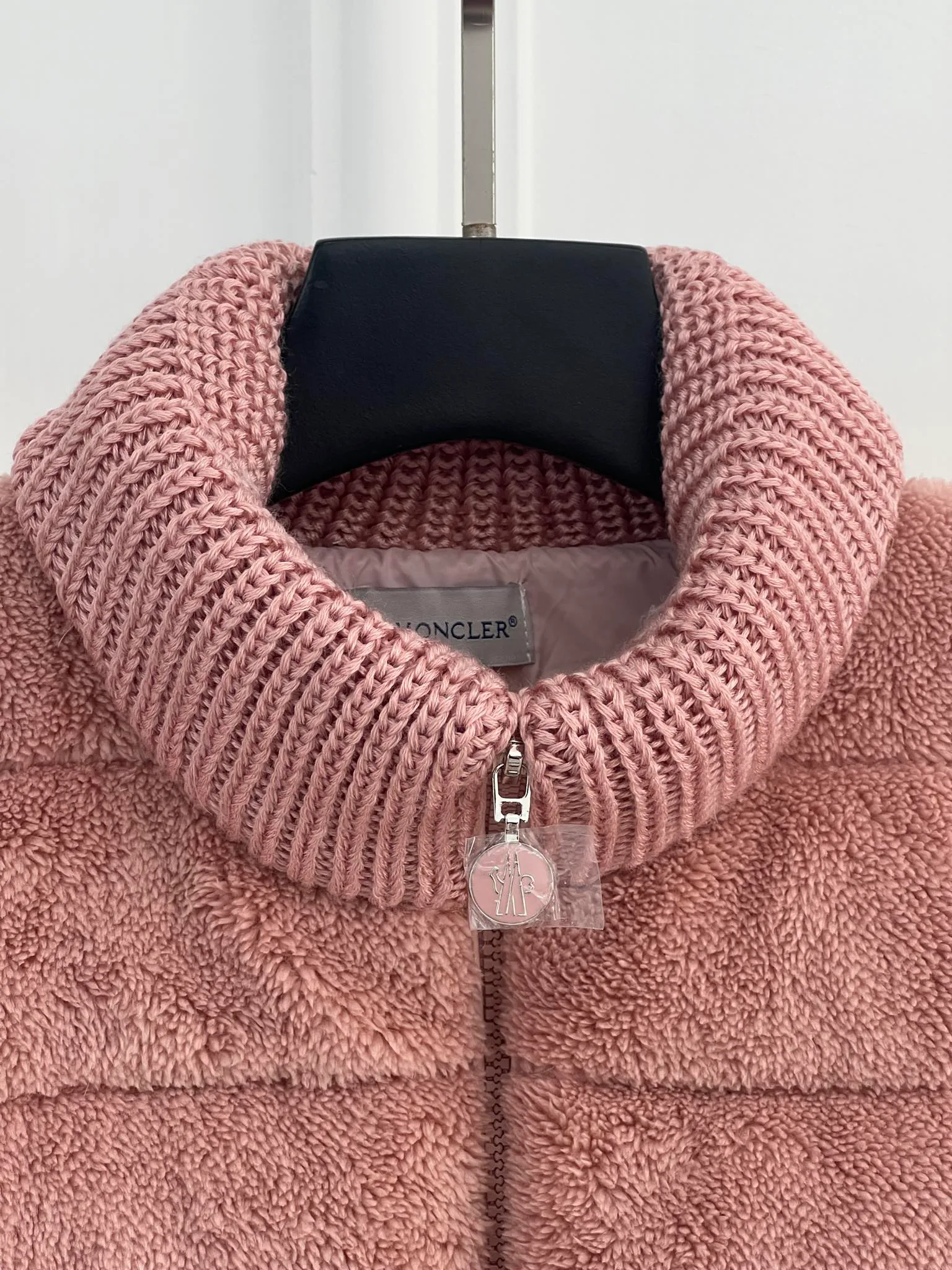 Куртки И Пуховики Женские Moncler 18416245