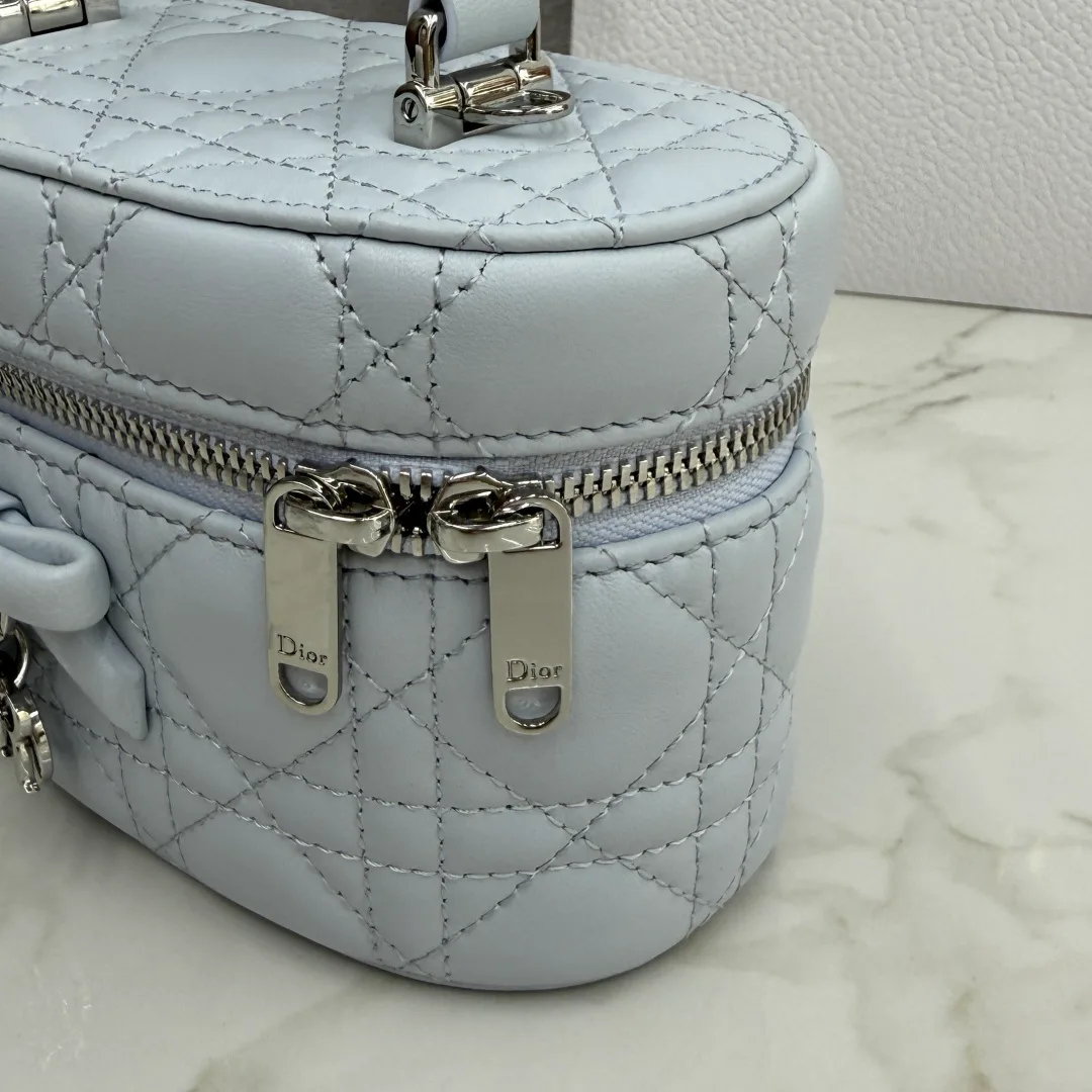 Классические Сумки Женские Christian Dior 11905725
