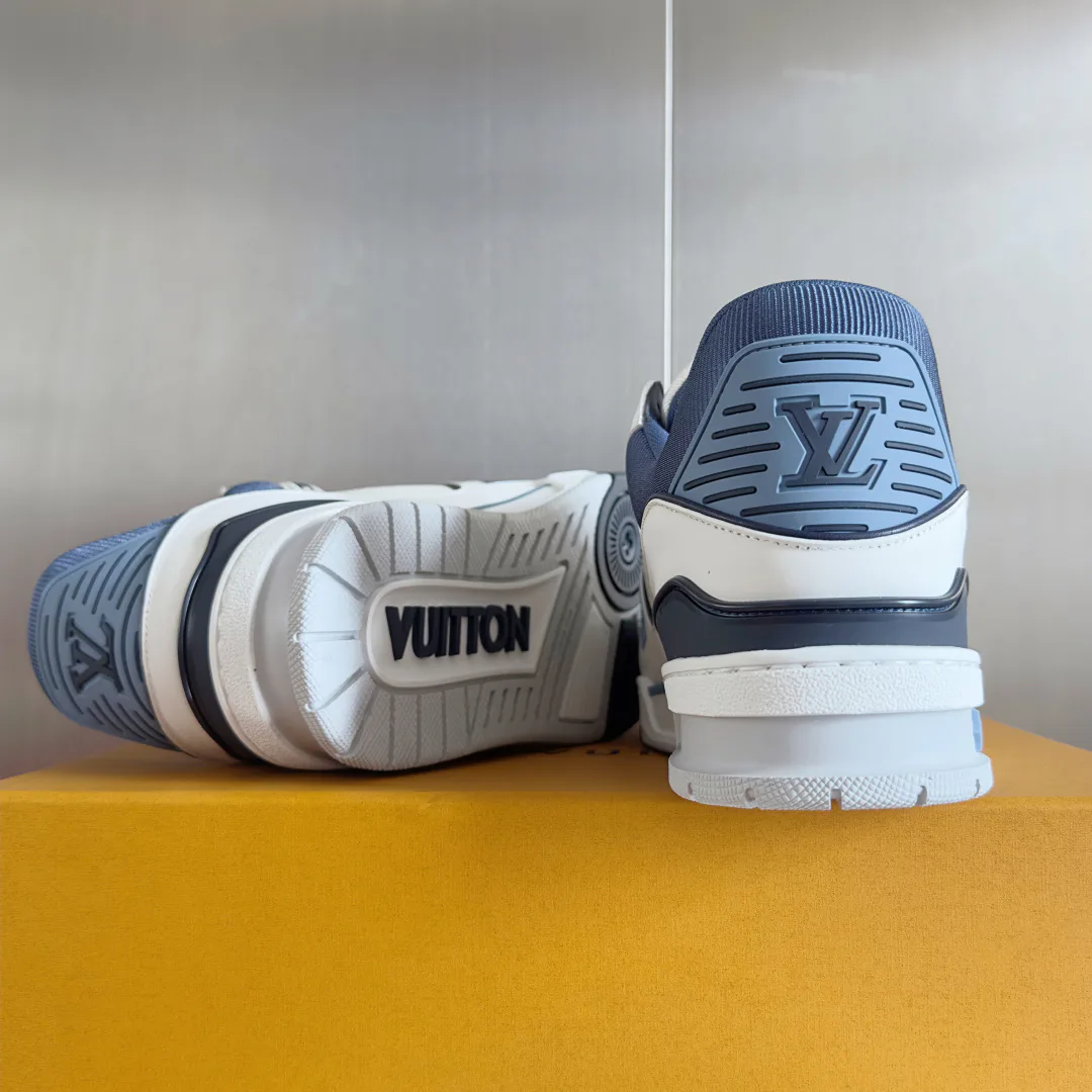 Кроссовки Женские Louis Vuitton 10646336