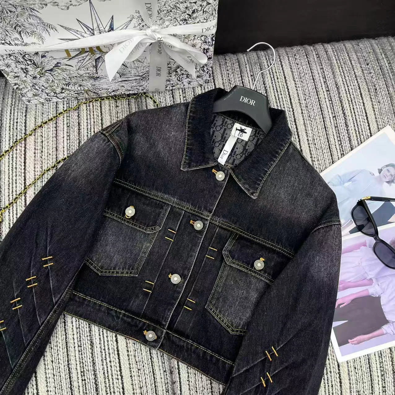 Куртки И Пуховики Женские Christian Dior 172592