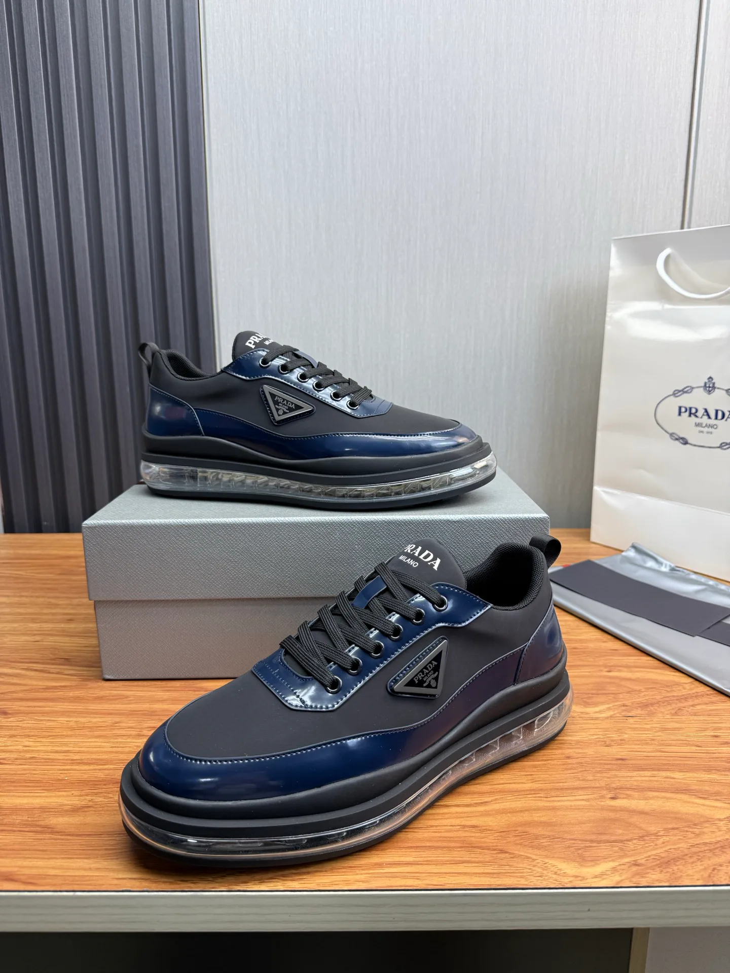 Кроссовки Мужские Prada 13537315