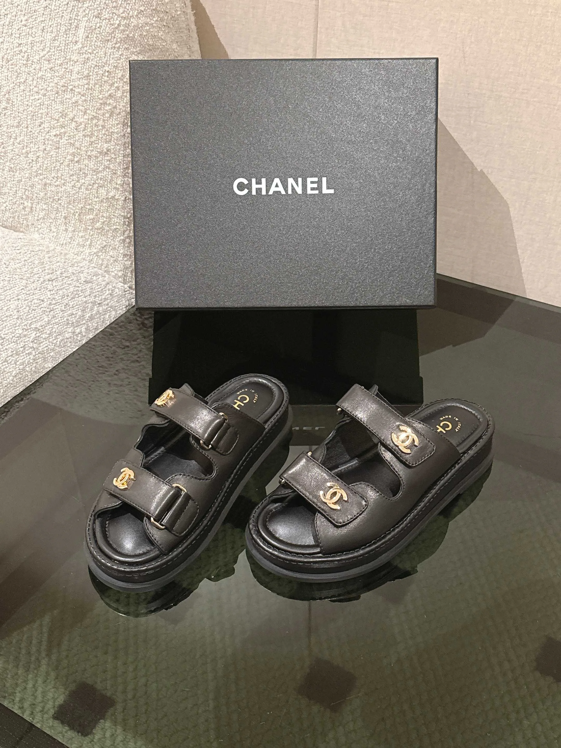 Сандалии Женские Chanel 13571426
