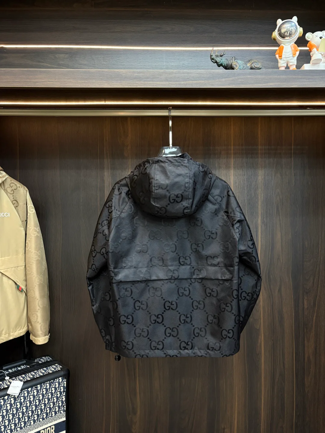 Куртки И Пуховики Женские Gucci 18157277