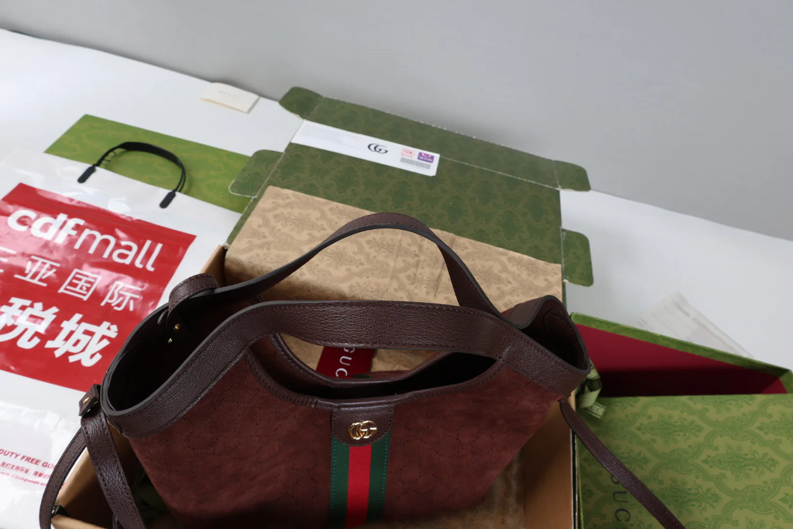 Классические Сумки Женские Gucci 18223252