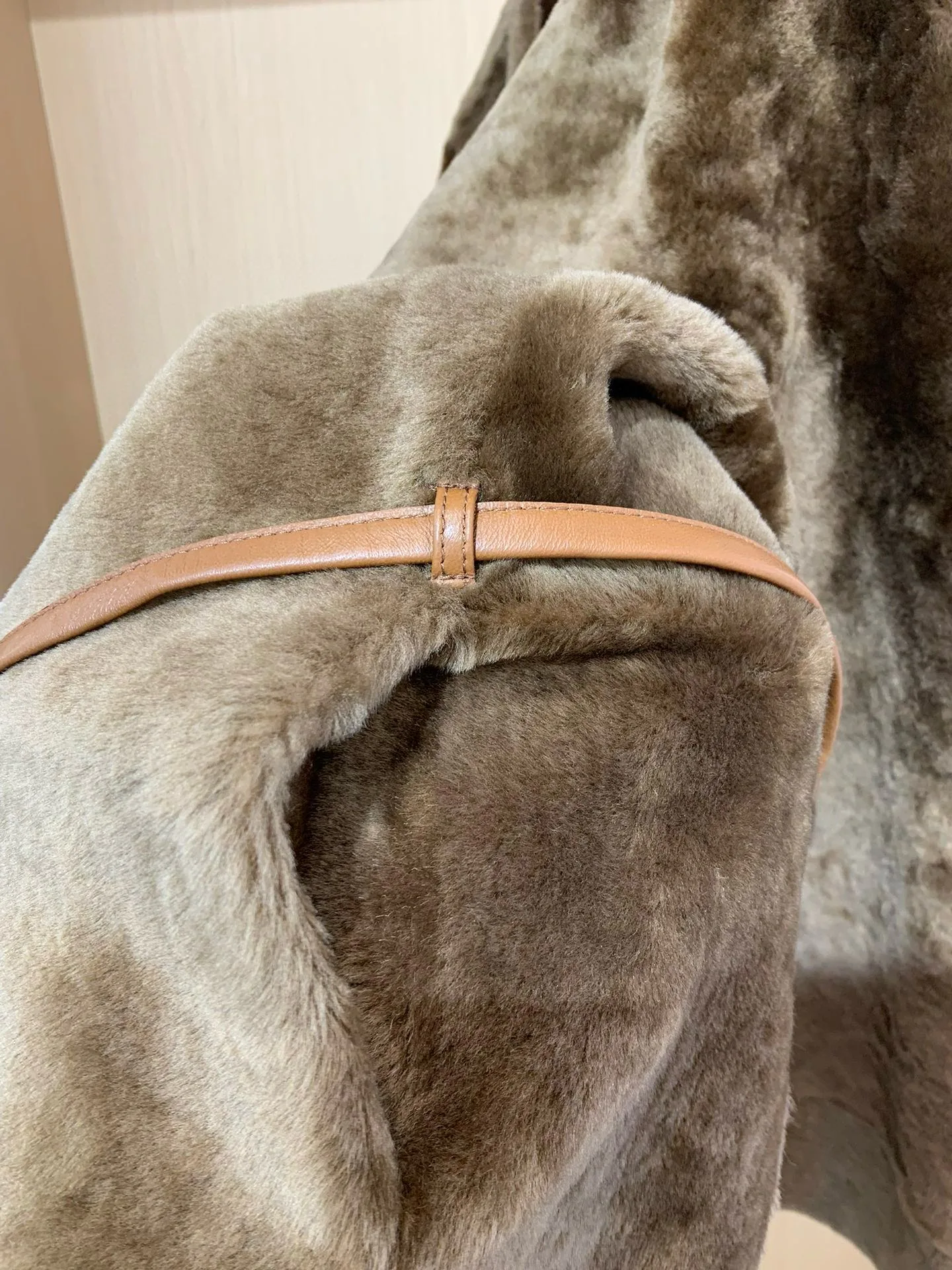 Кожаные Куртки И Дублёнки Женские Loro Piana 1069487